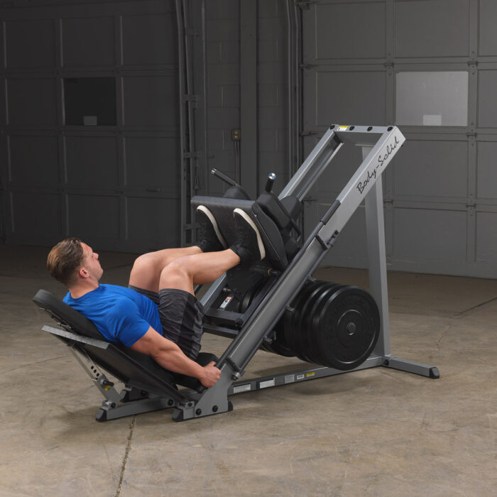 hack squat machine